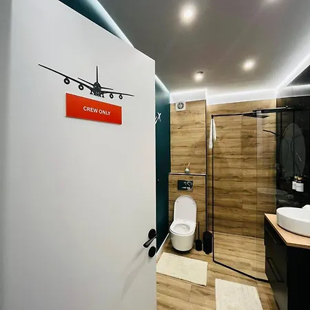 Airliner First Class *