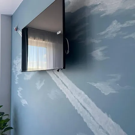 Apartment Airliner *